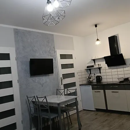 Domki Pod Katalpami * Mikołajki